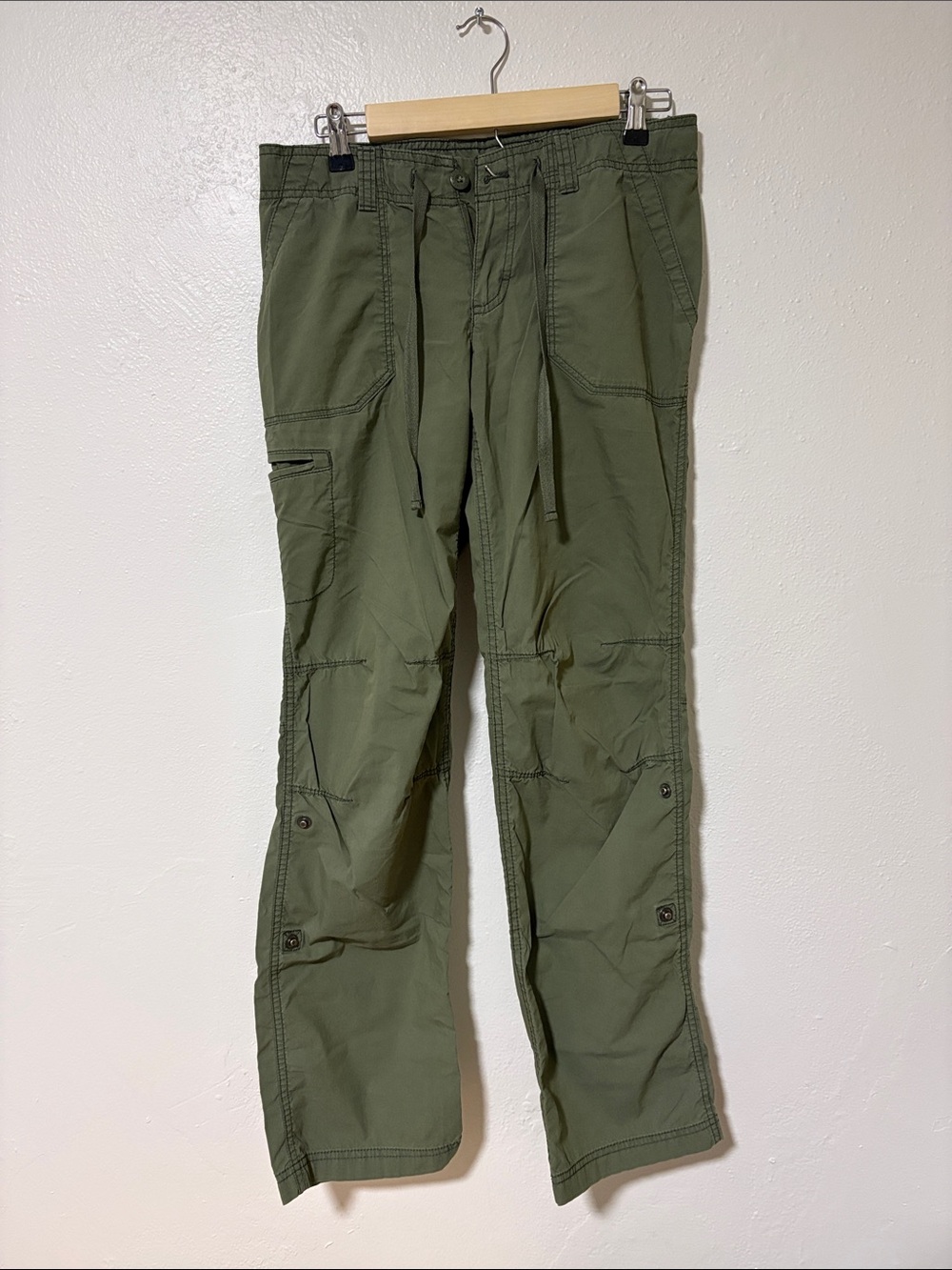 Eddie Bauer Olive Women’s Hiking Cargo Pants